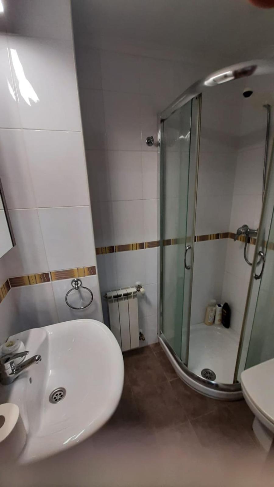 Sar Inn - Garaje Incluido Avilés Zewnętrze zdjęcie